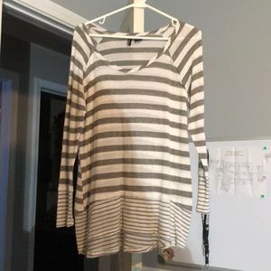 Long sleeve shirt with stripes